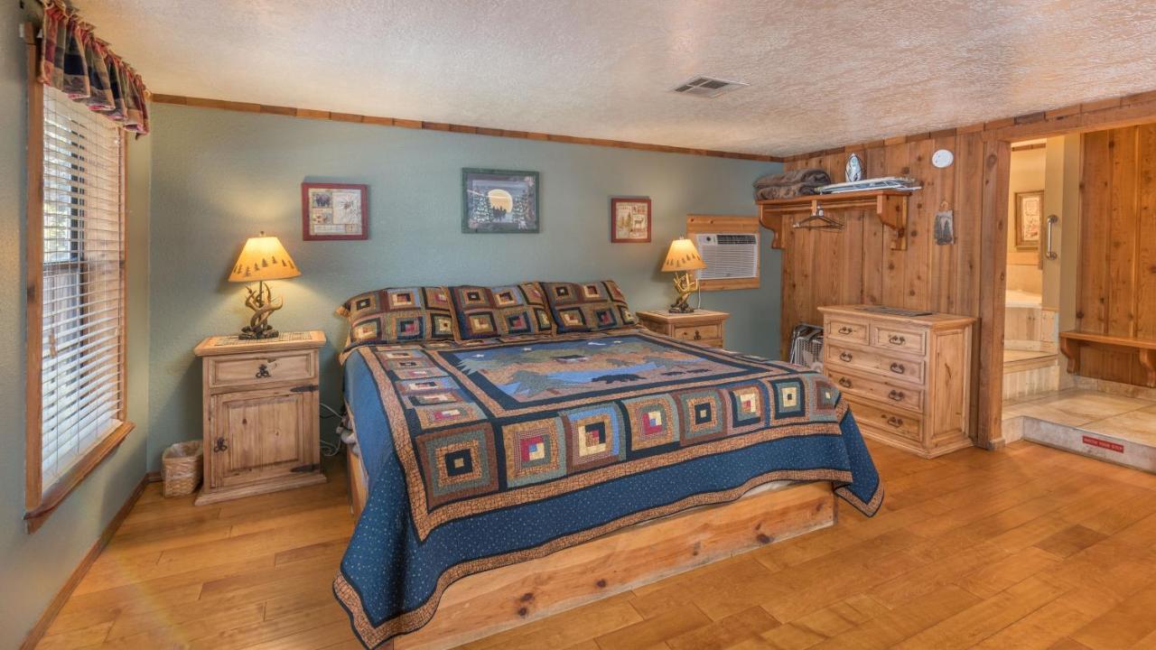 Whispering Pine Cabins Руидозо Экстерьер фото