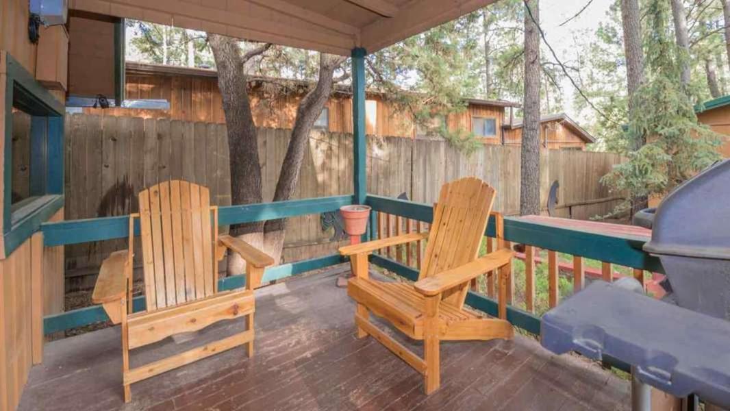 Whispering Pine Cabins Руидозо Экстерьер фото